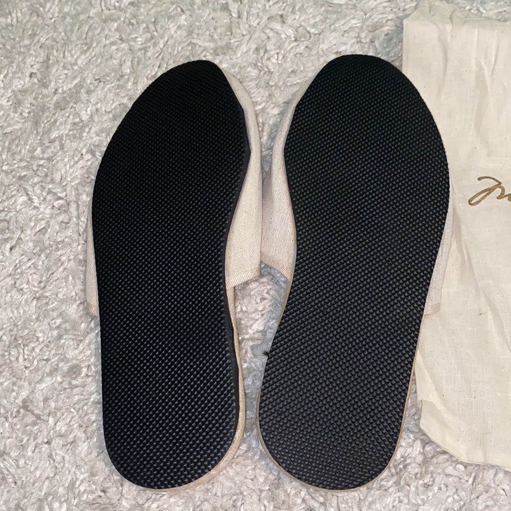 Montage Slippers - Picture 2 of 3